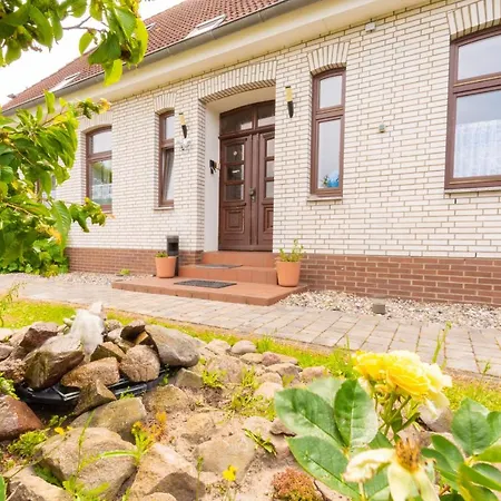 Ostsee Ferienwohnung Hummelhus * Steinbeck